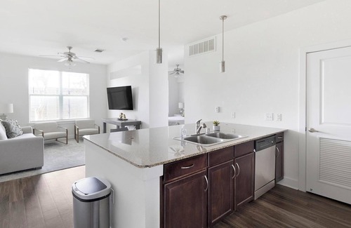 Park Central Apartment | Landing | Incredible Studio, Clubhouse, Gym