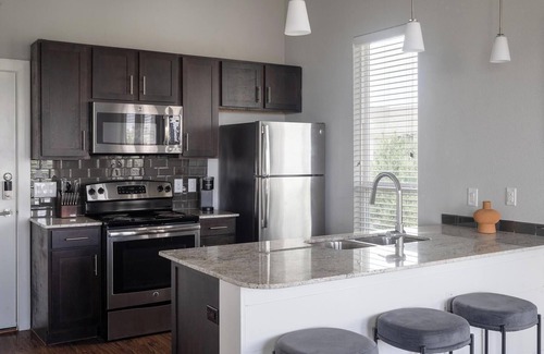 Buda Apartment | Landing | Incredible Studio, Yoga Studio