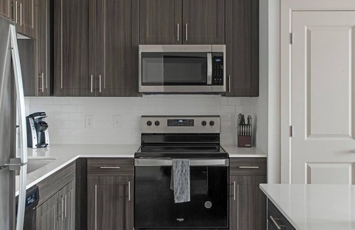 Pflugerville Apartment | Landing | Incredible 2BD, Pool, Clubhouse