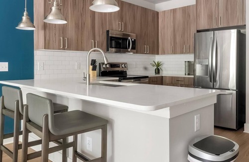 Town Center Apartment | Landing | Modern 1BD, Game Room, Rooftop Lounge