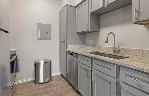 Pipers Meadow Apartment | Landing | Modern 1BD, Pool, Clubhouse
