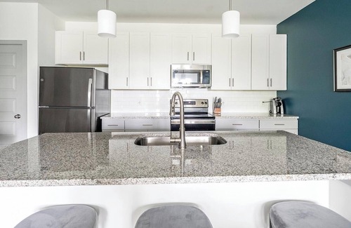 Sand Ridge Apartment | Landing | Modern 2BD, Pool, Yoga Studio