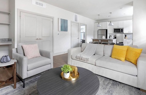 Tarrant County Apartment | Landing | Modern 2BD, Pool, Yoga Studio