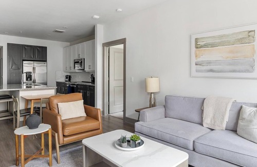 McKinney Apartment | Landing | Modern 2BD, Pool, Gym