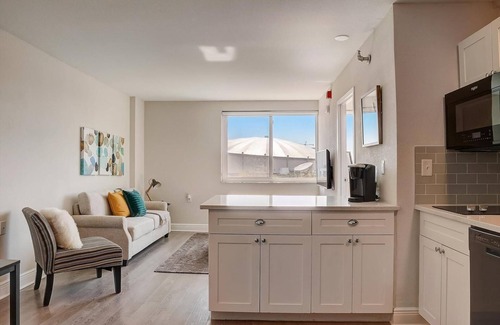 St. Petersburg Apartment | Landing | Spectacular 1BD, Pool, Gym