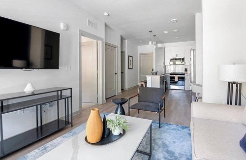 Springfield Apartment | Landing | Spectacular 1BD, Pool, Game Room