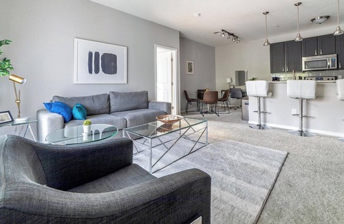 Northwest Columbus Apartment | Landing | Spectacular 2BD, Gym