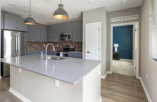 Warehouse District Apartment | Landing | Spectacular 2BD, Pool, Rooftop Lounge
