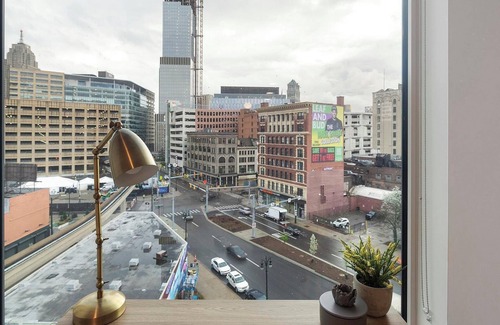 Greektown Historic District Apartment | Landing | Spectacular Studio, Clubhouse, Gym