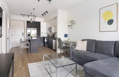 Providencia Park Apartment | Landing | Stunning 1BD, Yoga Studio, Gym