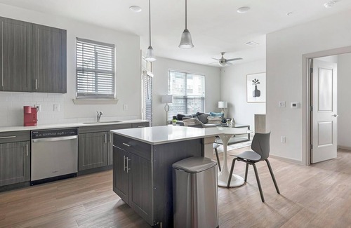 Pflugerville Apartment | Landing | Stunning 1BD, Courtyard, Pool