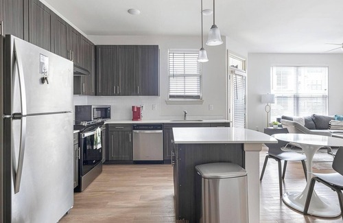 Pflugerville Apartment | Landing | Stunning 1BD, Courtyard, Pool