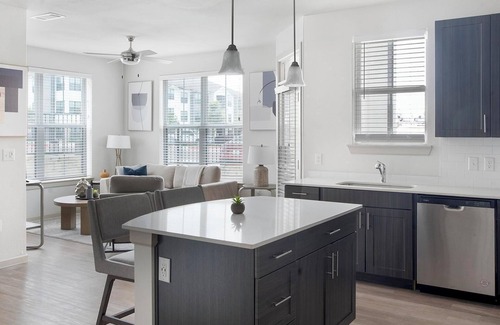 Pflugerville Apartment | Landing | Stunning 1BD, Courtyard, Gym