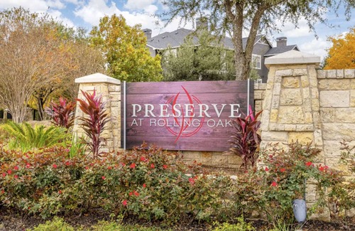 McNeil Apartment | Landing | Stunning 1BD, Clubhouse, Pool