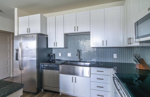 Conroe Apartment | Landing | Stunning 1BD, Gym, Clubhouse