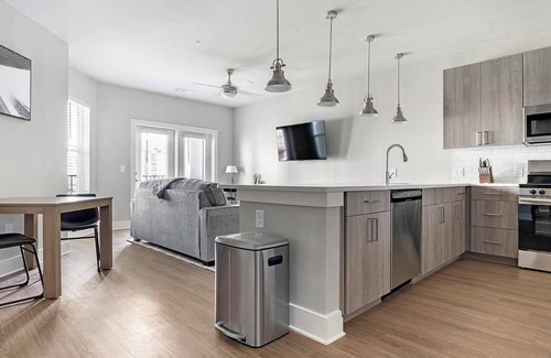 Fort Myers Apartment | Landing | Stunning 1BD, Pool, Clubhouse