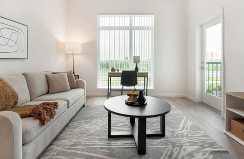 Florida Center Apartment | Landing | Stunning 2BD, Gym, Yoga Studio