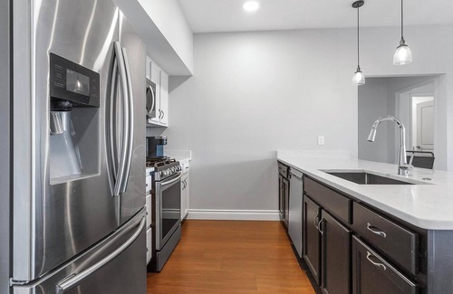 Little Italy Apartment | Landing | Stunning 2BD, Gym