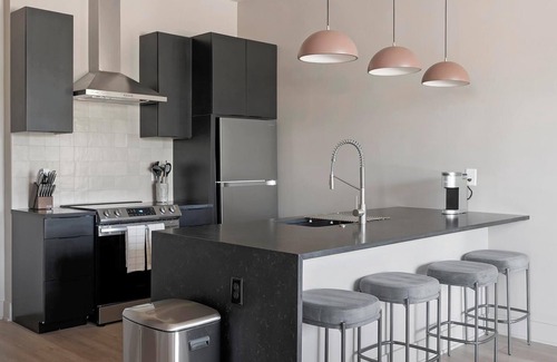 Inglewood Apartment | Landing | Stunning 2BD, Rooftop Lounge