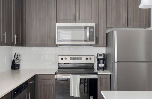 Pflugerville Apartment | Landing | Stylish 1BD, Game Room, Courtyard