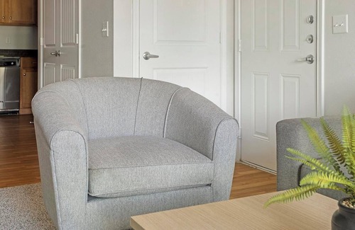 Sweetbriar Apartment | Landing | Stylish 1BD, Gym, Clubhouse