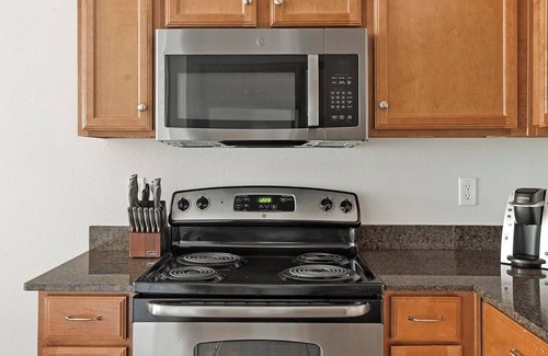 Sweetbriar Apartment | Landing | Stylish 1BD, Gym, Clubhouse
