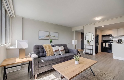 St. Petersburg Apartment | Landing | Stylish 2BD, Courtyard, Gym