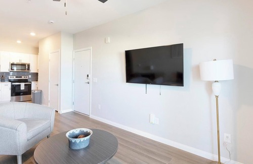 Townsite Apartment | Landing | Stylish 2BD, Rooftop Lounge, Pool