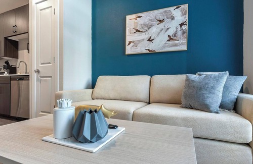 Wetmore Apartment | Landing | Stylish Studio, Clubhouse, Gym