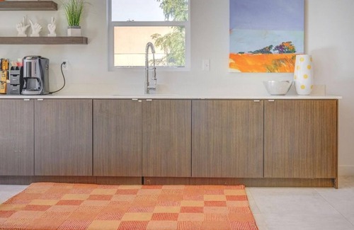 South Salt Lake Apartment | Landing | Stylish 1BD, Gym, Courtyard