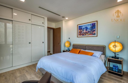Hang Xanh Apartment | LANDMARK 81 UNIQUE Condotel