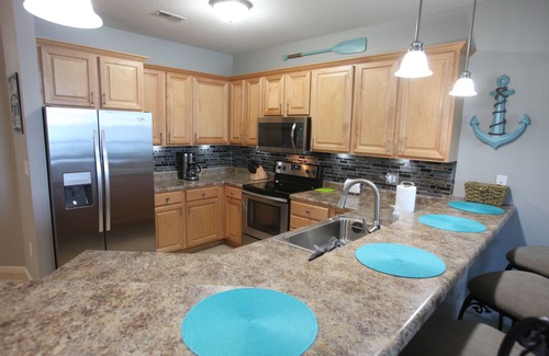 Osage Beach Condo | Lands' End Walk-in Level 3bed 2bath Beautiful Lake Front View!