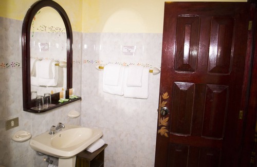 San Lorenzo Hotel | Lands in Love Hotel