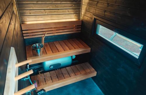 Lampivaara House | Landscape Cottages - Fell Village XL with a Mountain View, Fireplace, Sauna, Kitchen