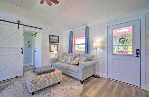 Sweetwater House | Landscape Views Sweetwater Country Cottage!