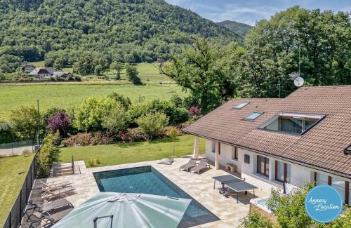 Bluffy Apartment | Lanfonnet Terrace With Shared Pool