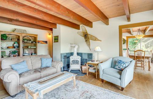Langley House | Langley Forest Cabin with Grill Less Than 2 Mi to Downtown!