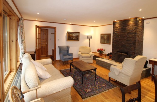 Nethy Bridge House | Langrick - Tranquil home in Nethybridge