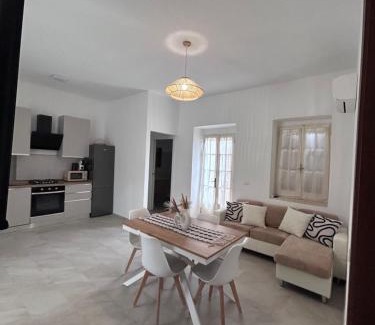 Tertenia House | Lantana's house
