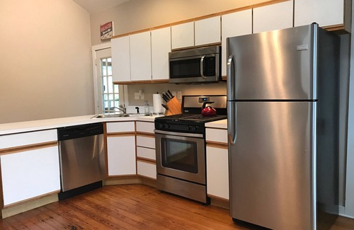 Union Pier Cottage | Lantern Cottage - Great Family Cottage Steps From Beautiful Beaches!