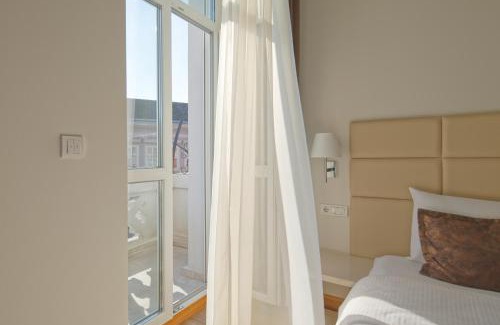 Novi Sad House | Lanterna Rooms City Center