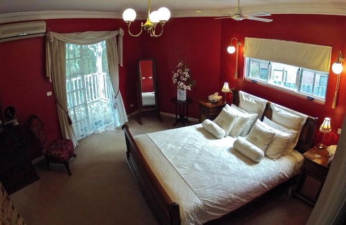 Dunsborough Cabin | Lanterns Retreats