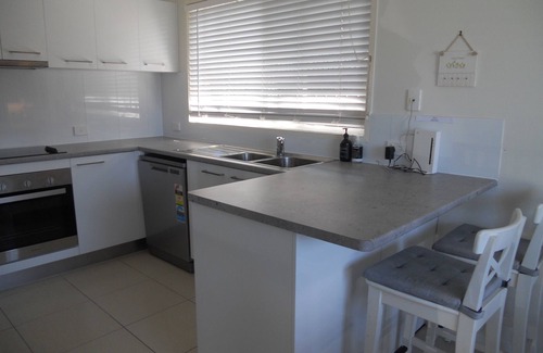 Coolum Beach House | 'LANUI' - PET FRIENDLY