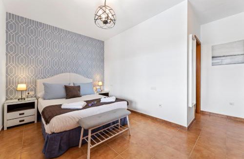 Playa Blanca Villa | Lanzarote Villa 3 Islas - Pool Heated