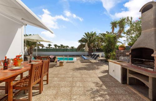 Playa Blanca Villa | Lanzarote Villa Irina Marina Rubicón