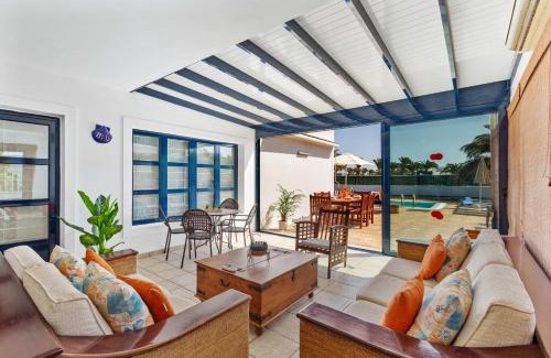 Playa Blanca Villa | Lanzarote Villa Irina Marina Rubicón