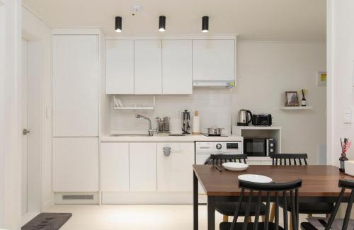 Cheongpa-dong Apartment | Laon Stay Seoul Station