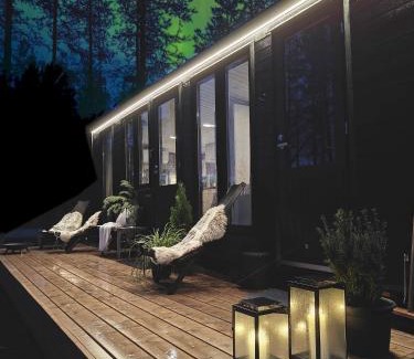 Kolari Ski Chalet | Lapland Riverside Cabin 5 MUSTIKKA, Ylläs, Tiny Home with Sauna, Fireplace, Terrace, BBQ, Wifi, Ski, Fishing, Pets OK