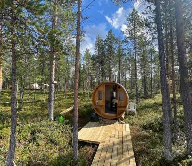 Mellanstrom Other | LaplandLiv Glampingtent with private sauna at the lake!