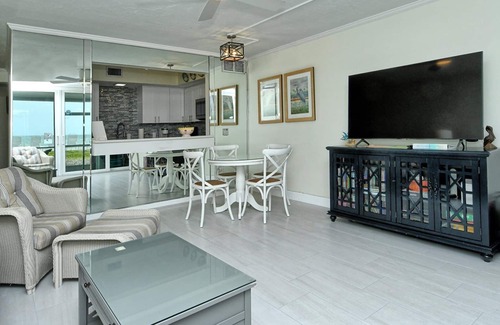 Longboat Key Condo | LaPlaya 106A-Beach front!